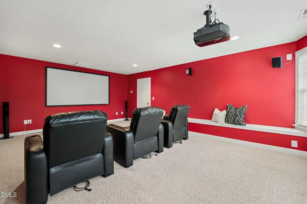 1905 Falls Farm Crossing Raleigh NC 27614