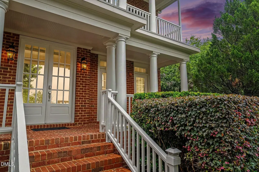 1905 Falls Farm Crossing Raleigh NC 27614