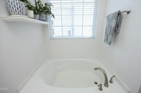 416 Tighfield Drive Mebane NC 27302