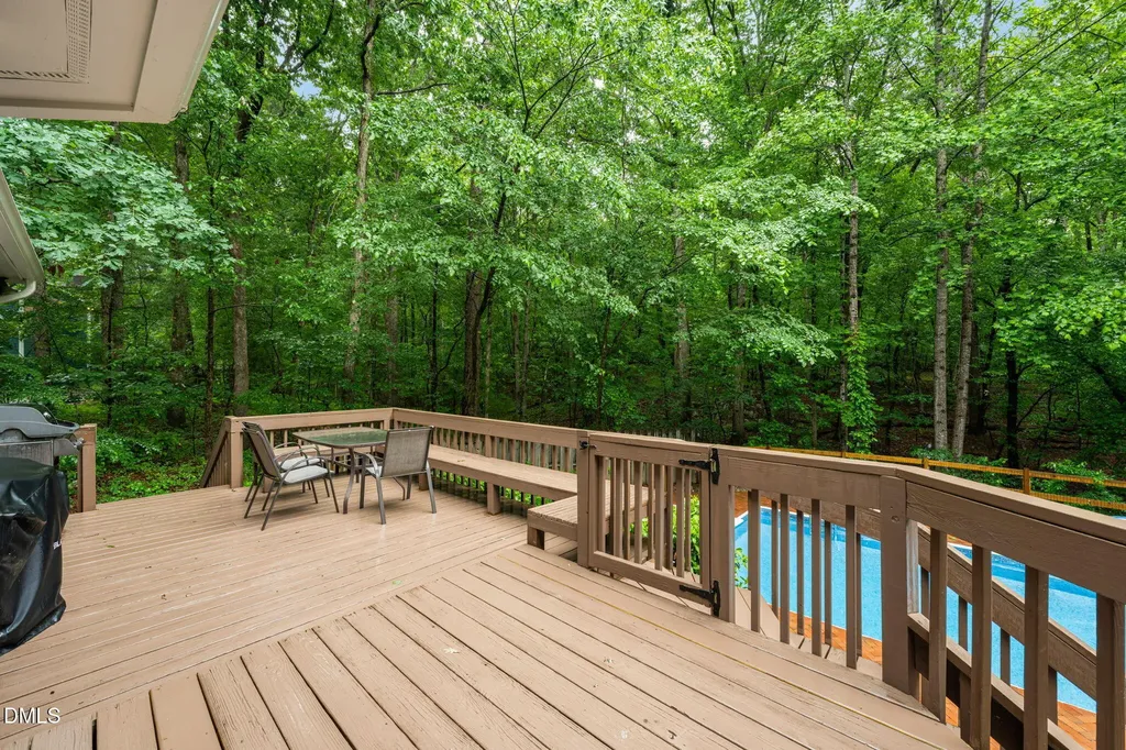 203 Mel Oaks Drive Chapel Hill NC 27516