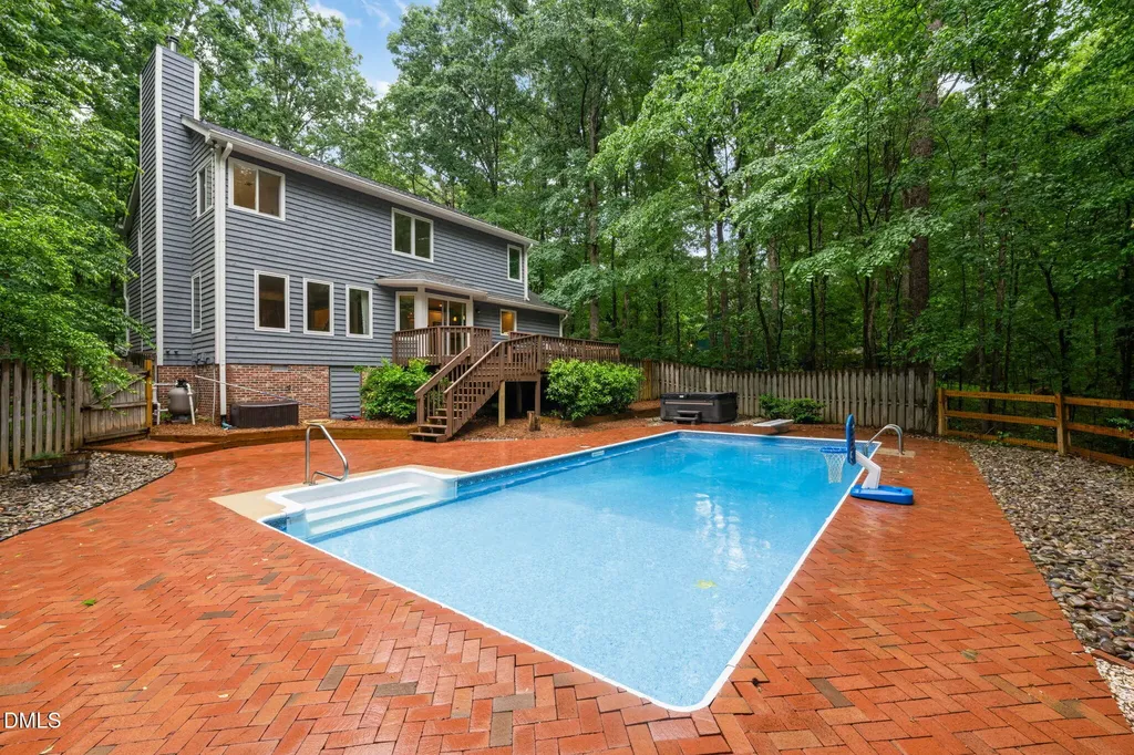 203 Mel Oaks Drive Chapel Hill NC 27516