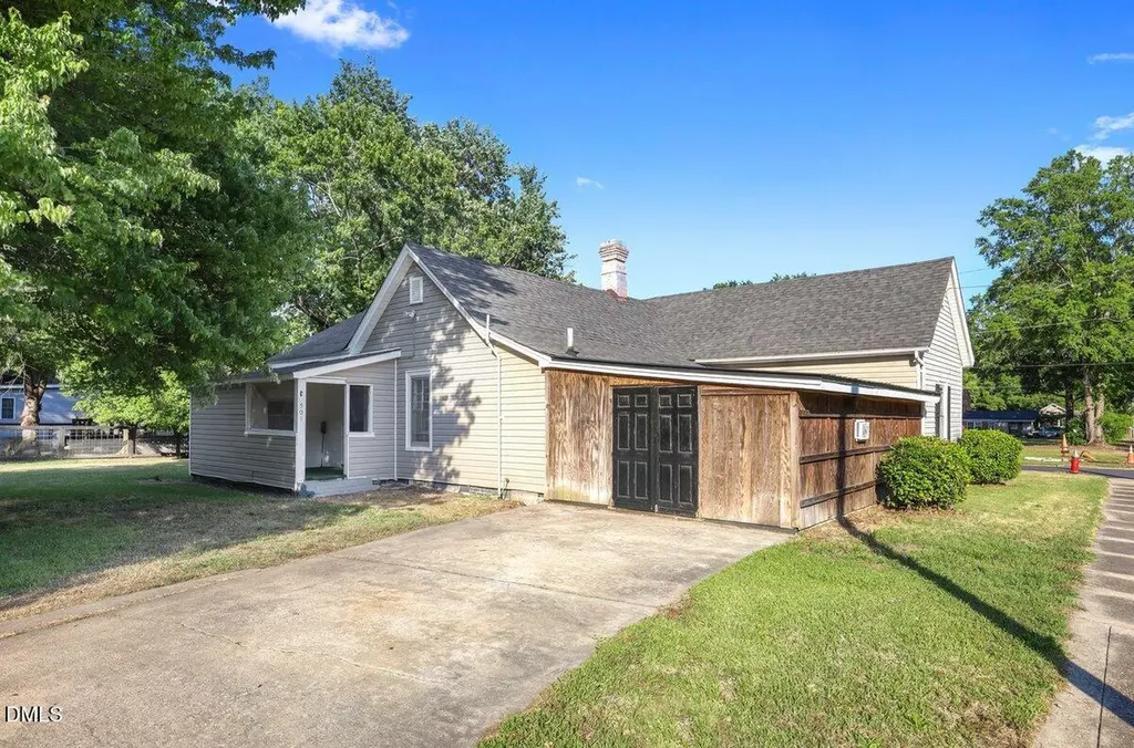 501 N Raiford Street Selma NC 27576
