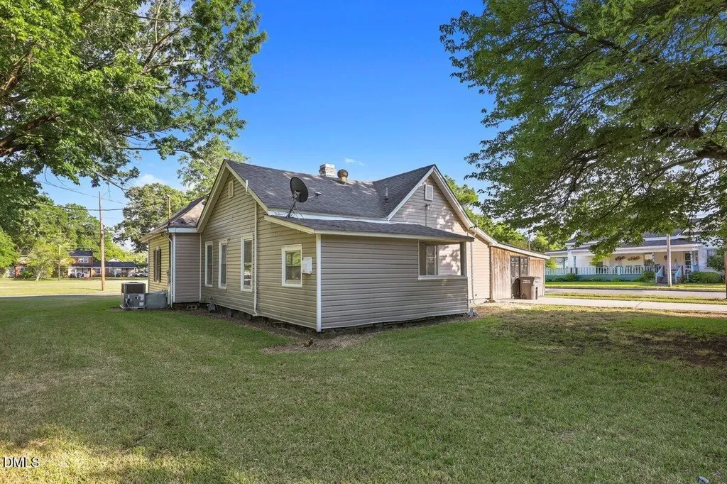 501 N Raiford Street Selma NC 27576