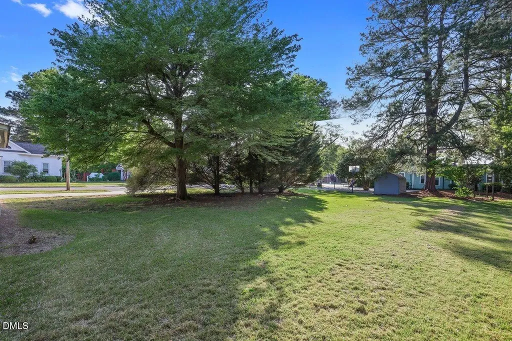 501 N Raiford Street Selma NC 27576