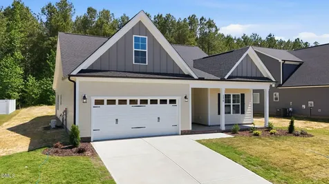 126 Grinnell Loop Sanford NC 27332