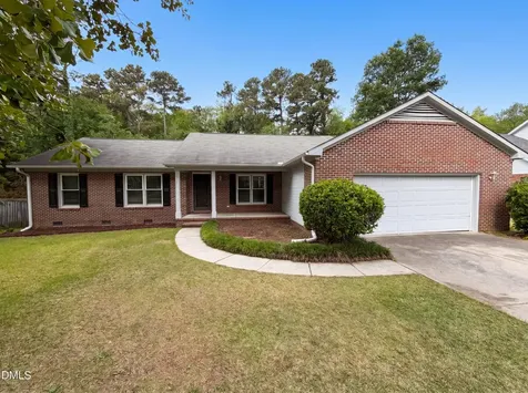 6921 Bone Creek Drive Fayetteville NC 28314