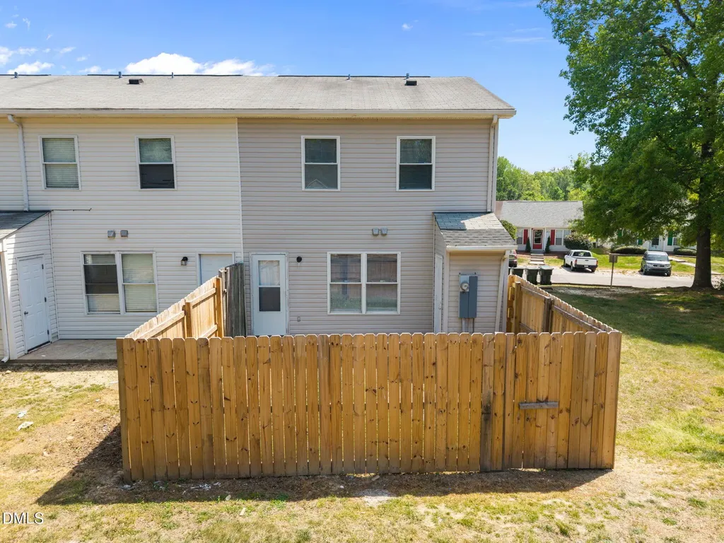 8218 Merriweather Circle Raleigh NC 27616