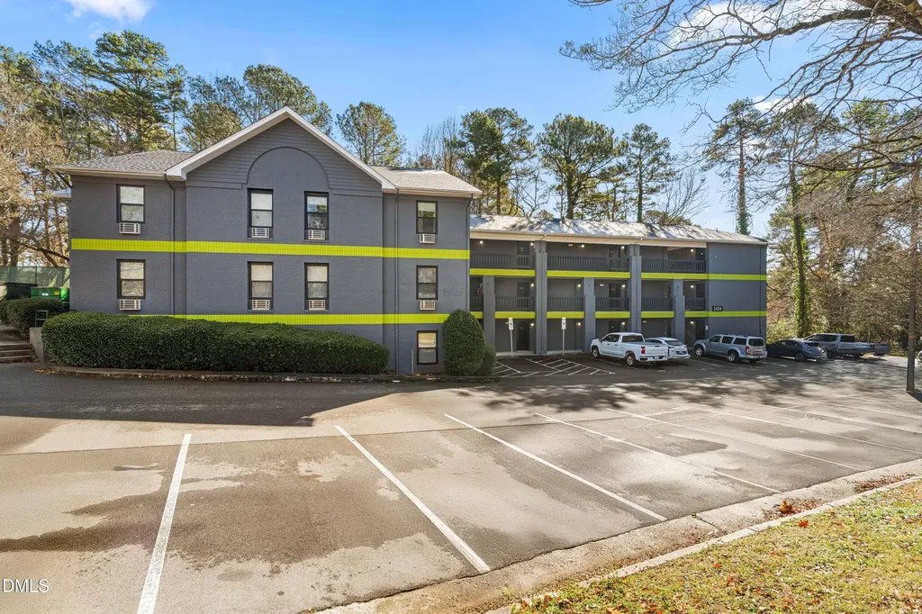 5104 Hollyridge Drive Raleigh NC 27612