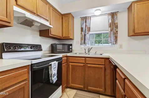 2941 Faversham Place Raleigh NC 27604