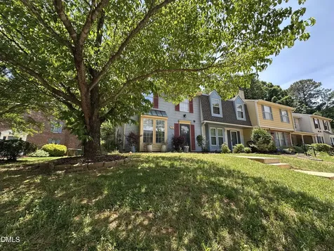 108 E Chalfont Way Cary NC 27513