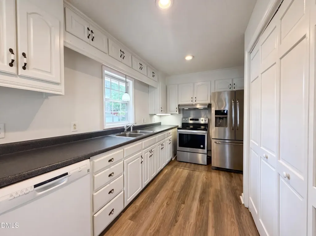1210 N Park Avenue Dunn NC 28334