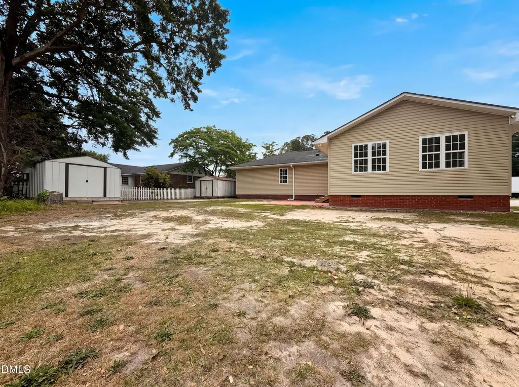 1210 N Park Avenue Dunn NC 28334