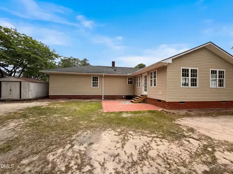 1210 N Park Avenue Dunn NC 28334