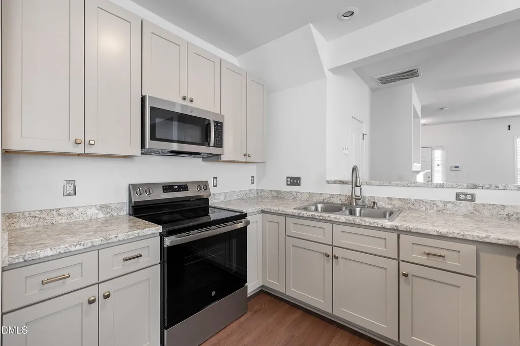 6104 San Marcos Way Raleigh NC 27616