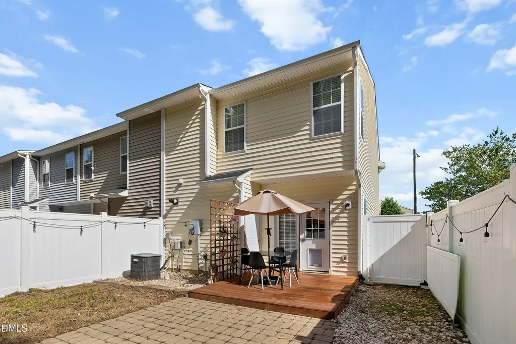6104 San Marcos Way Raleigh NC 27616