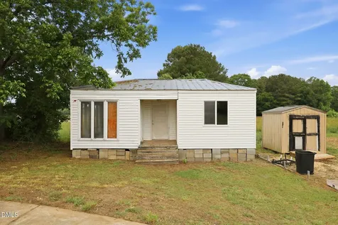 3397 U.s. 301 Dunn NC 28334