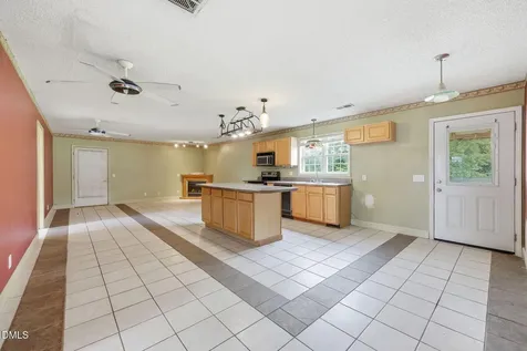 3397 U.s. 301 Dunn NC 28334