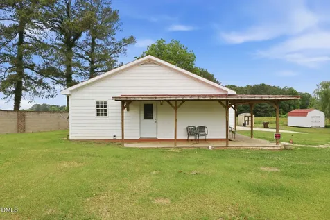 3397 U.s. 301 Dunn NC 28334