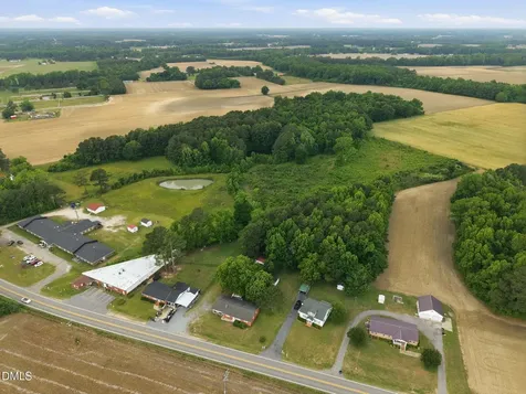 3397 U.s. 301 Dunn NC 28334