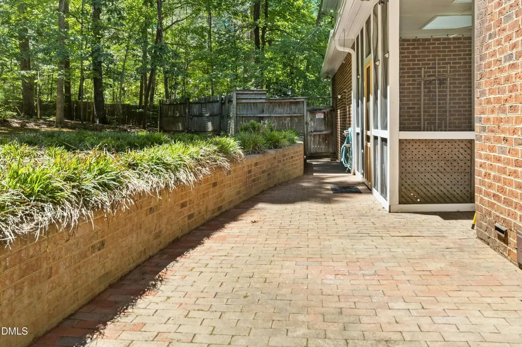 209 Butternut Chapel Hill NC 27514