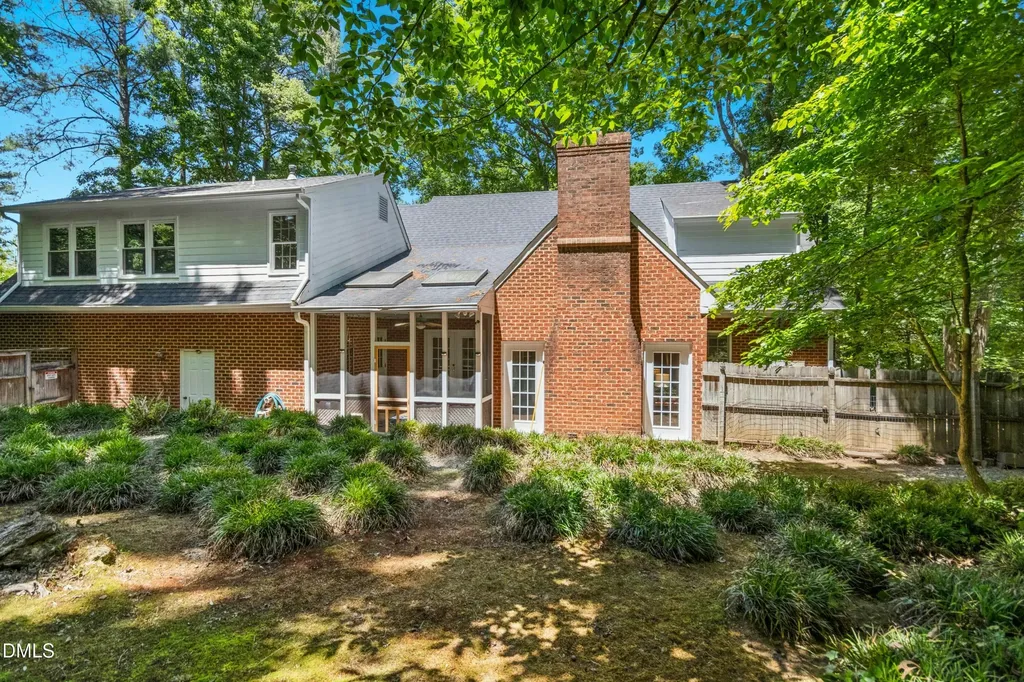 209 Butternut Chapel Hill NC 27514