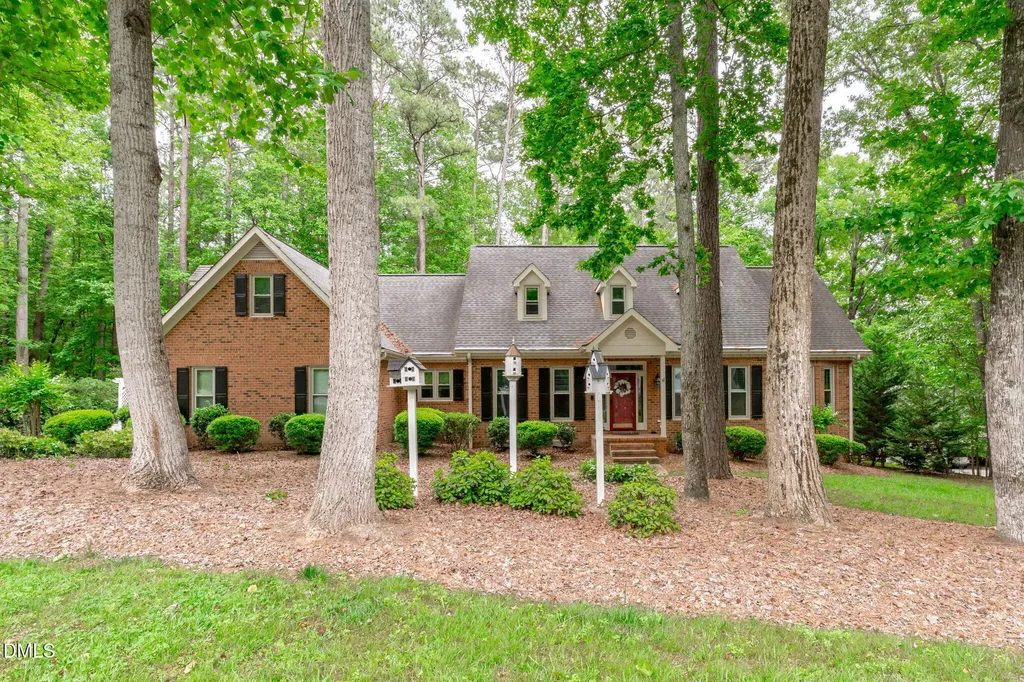 2 Sagamore Place Hillsborough NC 27278