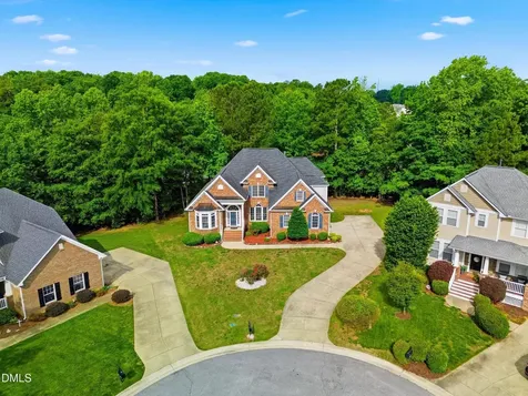 905 Babbling Creek Lane Fuquay Varina NC 27526