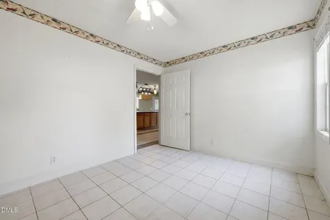 3397 U.s. 301 Dunn NC 28334