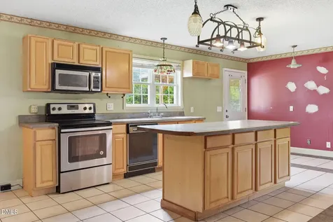 3397 U.s. 301 Dunn NC 28334