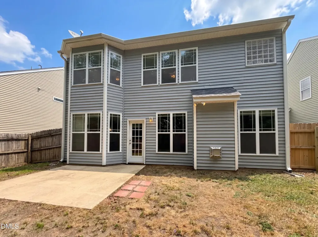3221 Sunbright Lane Raleigh NC 27610
