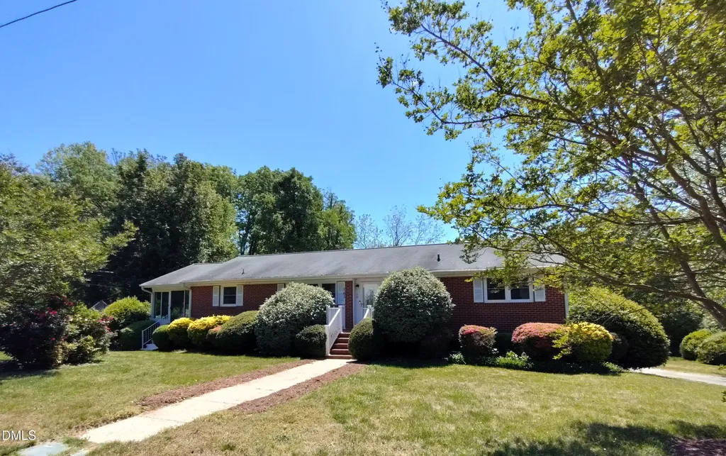 101 W Roosevelt Street Mebane NC 27302
