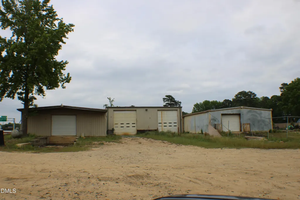 990 George Perry Lee Road Dunn NC 28334