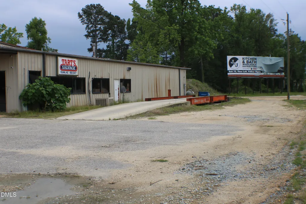 990 George Perry Lee Road Dunn NC 28334