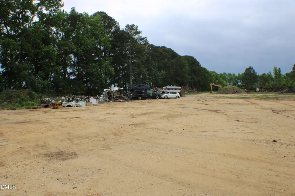 990 George Perry Lee Road Dunn NC 28334