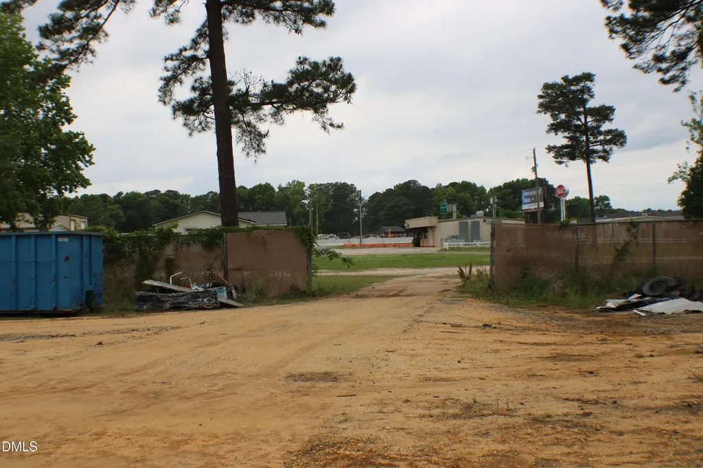 990 George Perry Lee Road Dunn NC 28334