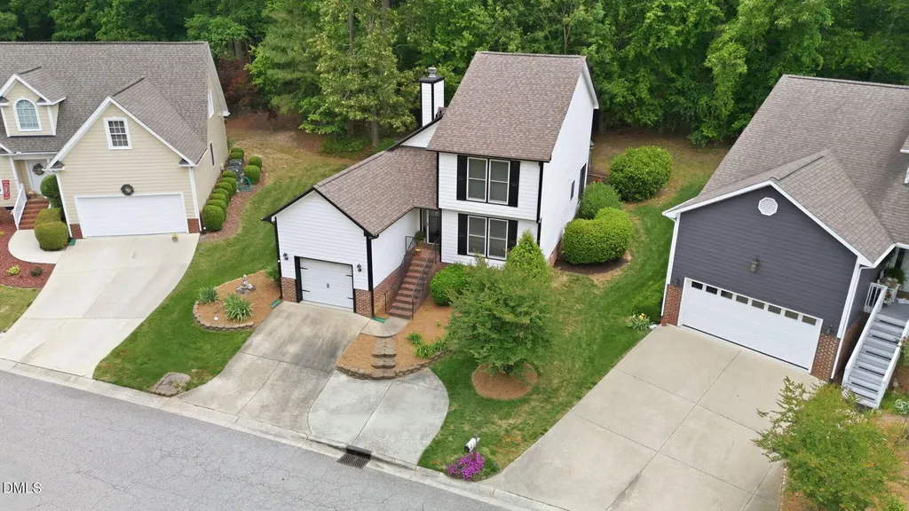 4901 Willowtree Lane Clayton NC 27520