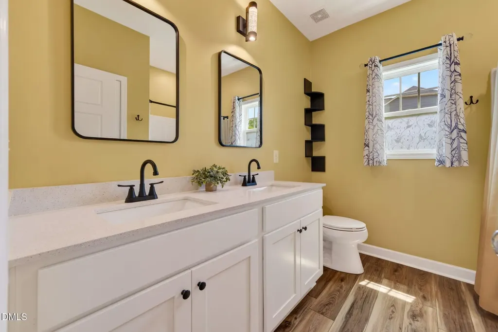 71 Locomotive Way Clayton NC 27520