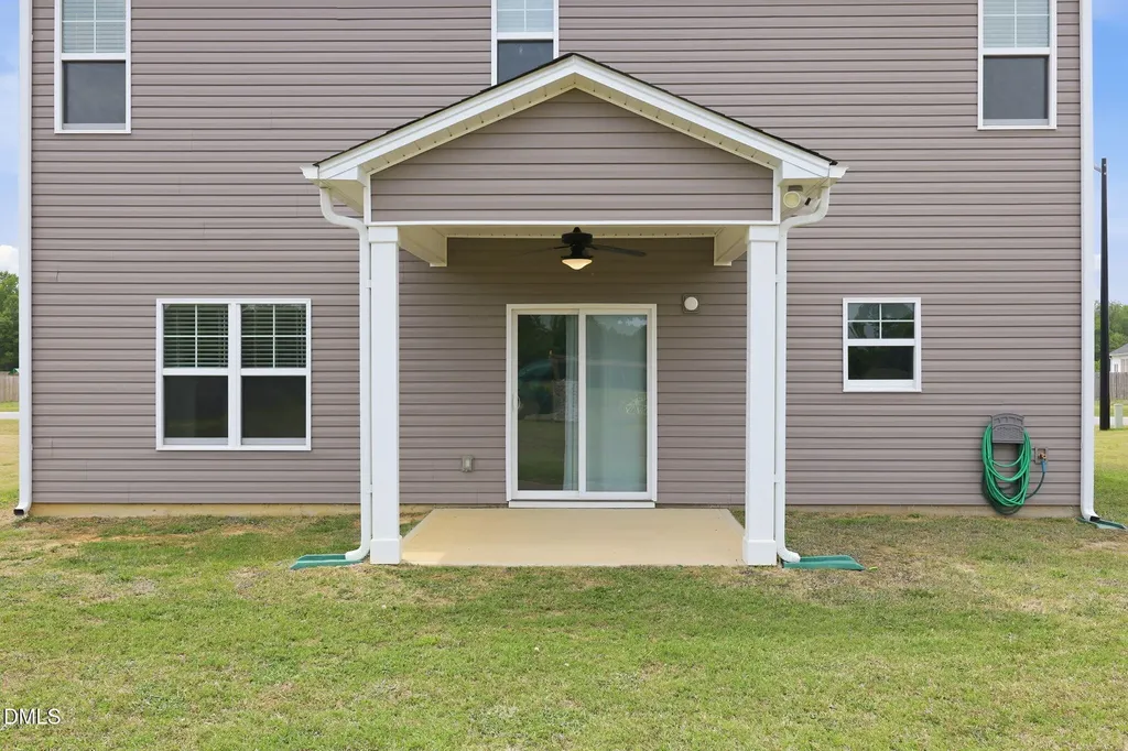 72 Sanford Lane Dunn NC 28334