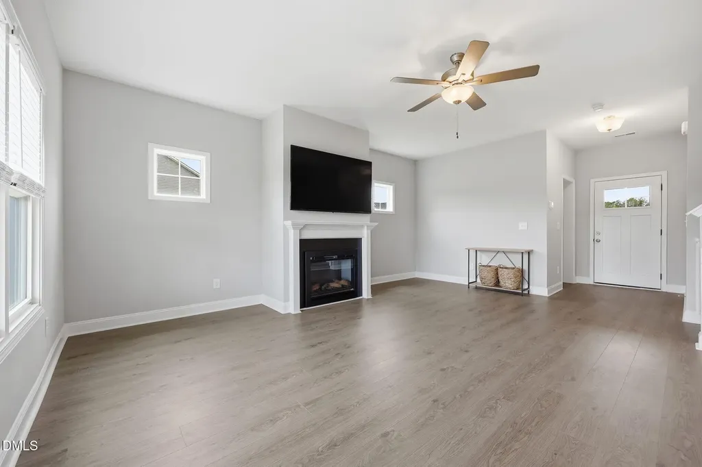 72 Sanford Lane Dunn NC 28334