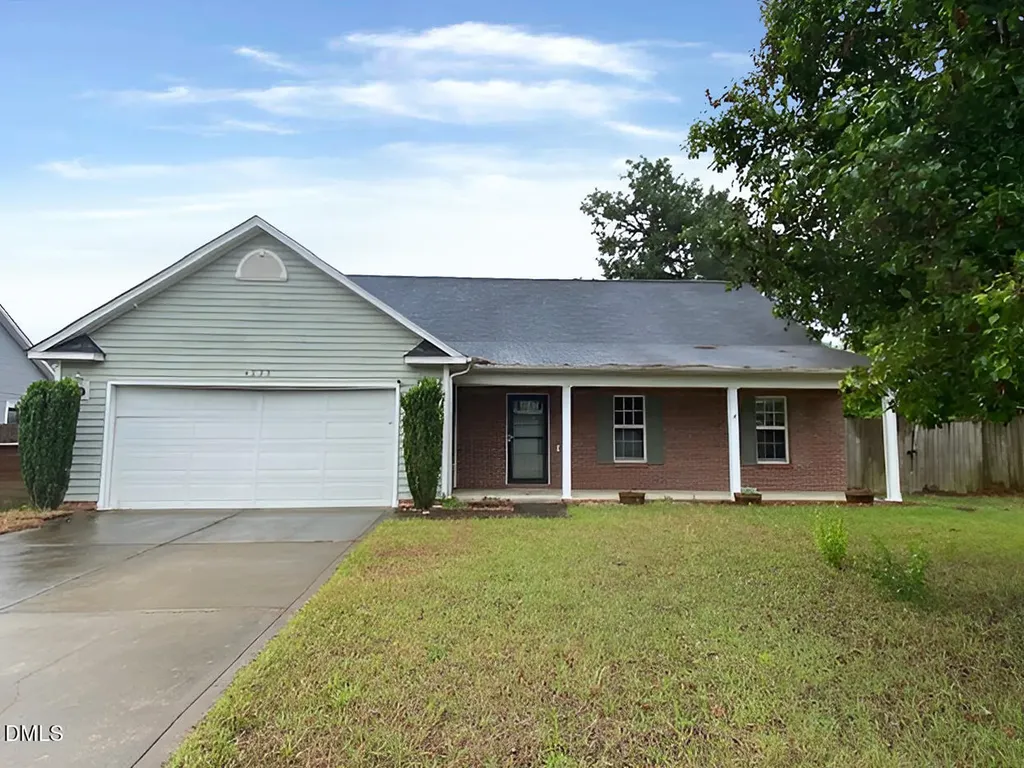 4235 Redspire Lane Fayetteville NC 28306