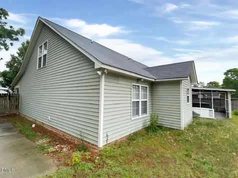 4235 Redspire Lane Fayetteville NC 28306