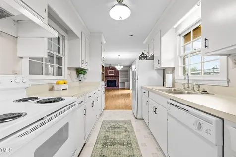60 Lancaster Drive Goldston NC 27252