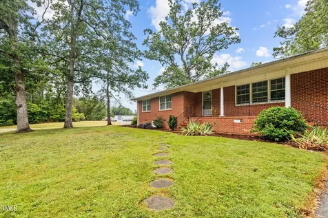 60 Lancaster Drive Goldston NC 27252