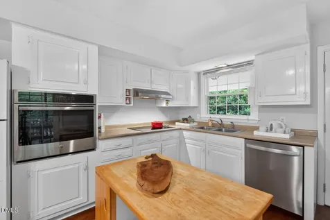 2007 Seneca Drive Raleigh NC 27604