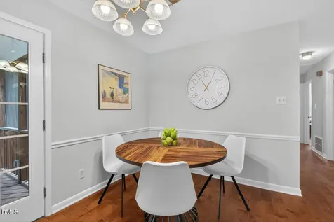 2007 Seneca Drive Raleigh NC 27604