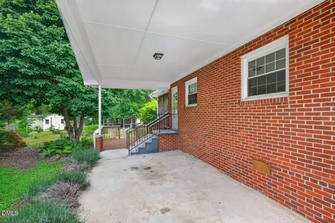 2007 Seneca Drive Raleigh NC 27604