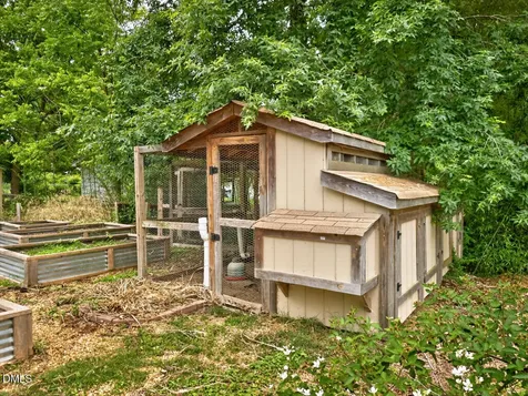 2007 Seneca Drive Raleigh NC 27604