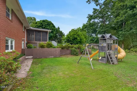 2007 Seneca Drive Raleigh NC 27604