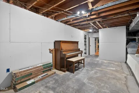 2007 Seneca Drive Raleigh NC 27604