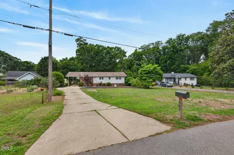 2007 Seneca Drive Raleigh NC 27604